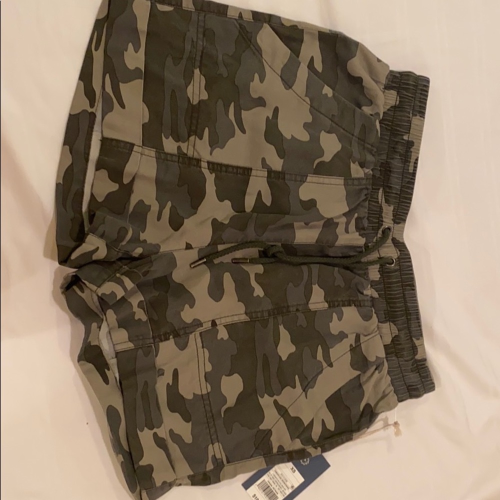 camo shorts